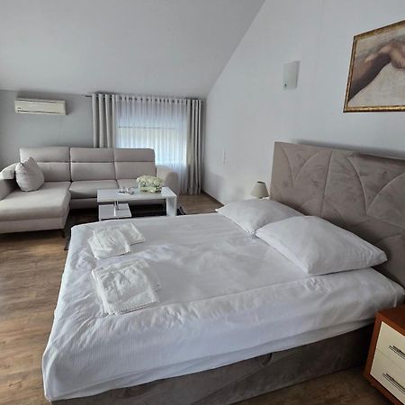 Motel Za Miedza Bralin Bagian luar foto