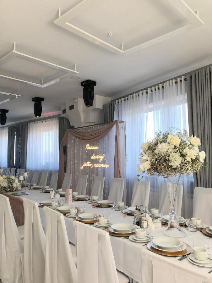 Motel Za Miedza Bralin Bagian luar foto