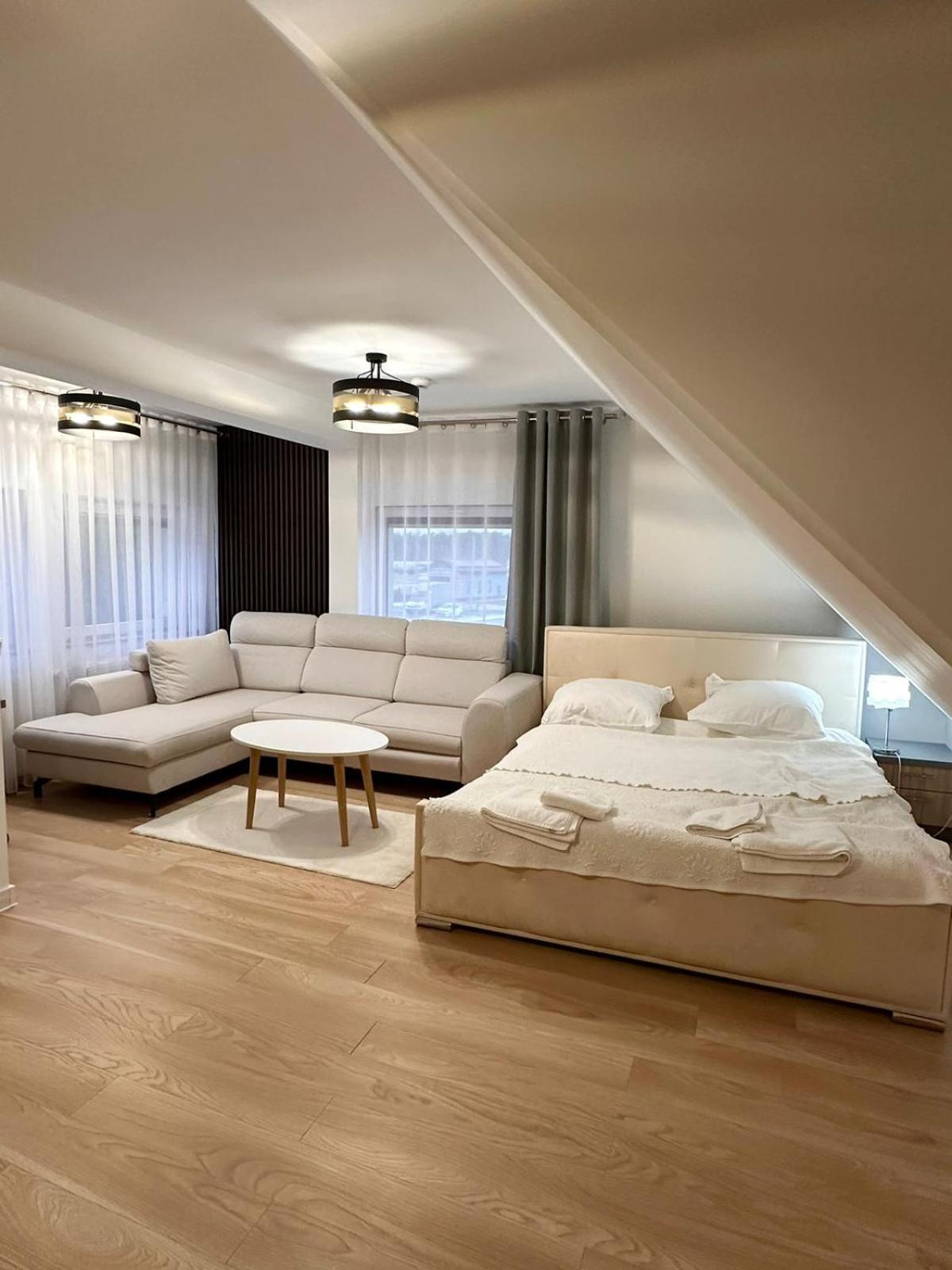 Motel Za Miedza Bralin Bagian luar foto