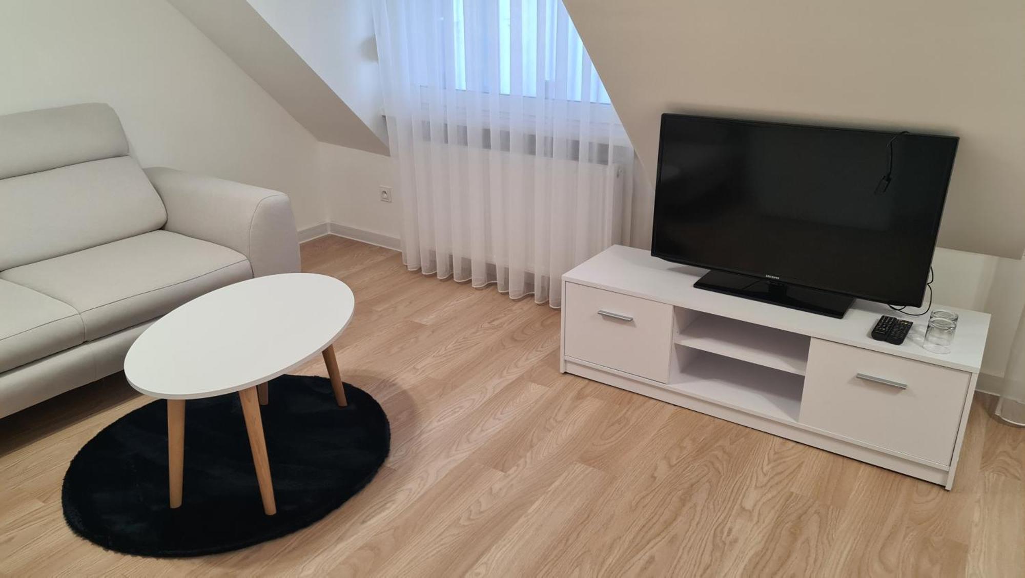 Motel Za Miedza Bralin Bagian luar foto