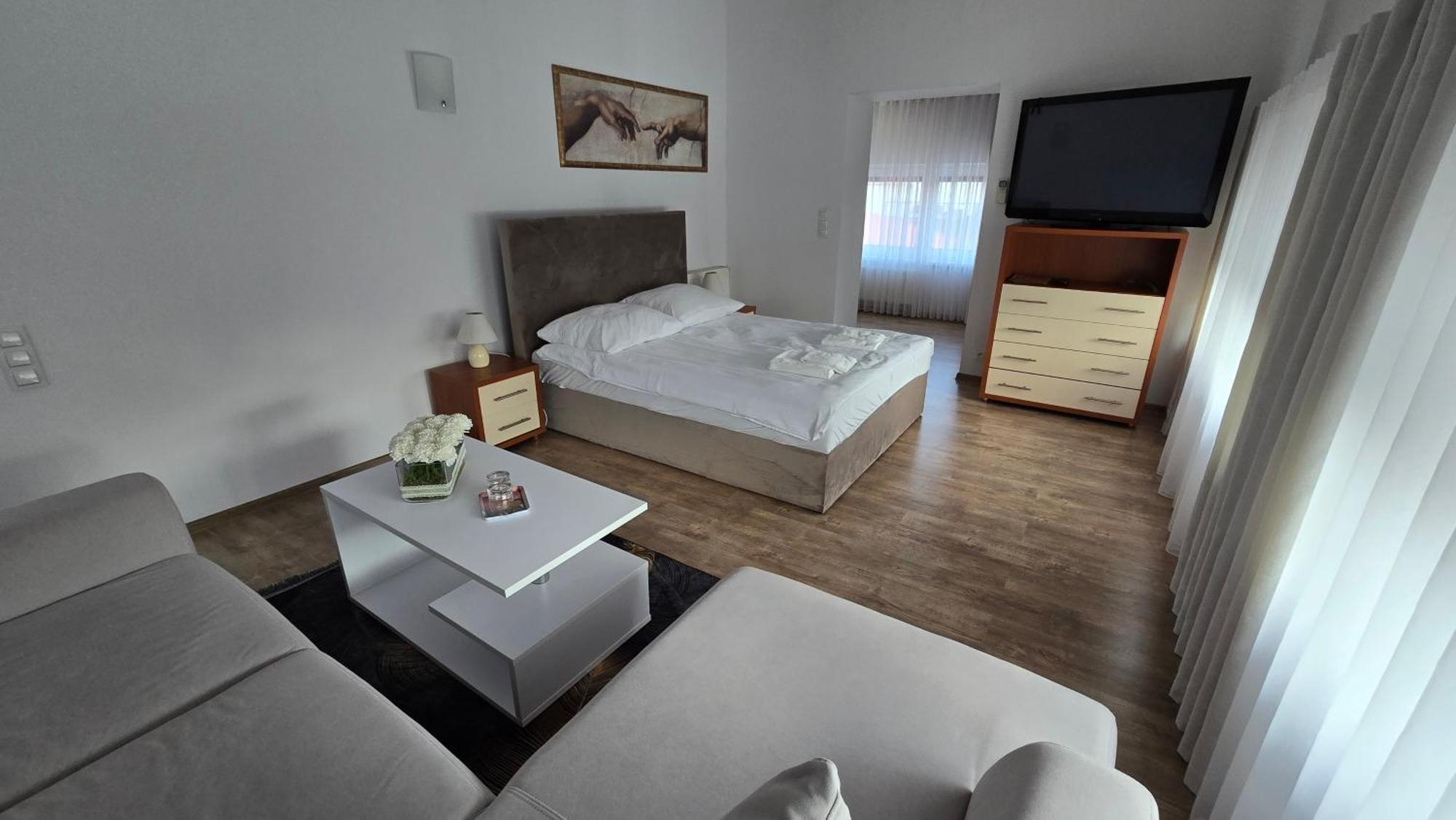 Motel Za Miedza Bralin Bagian luar foto